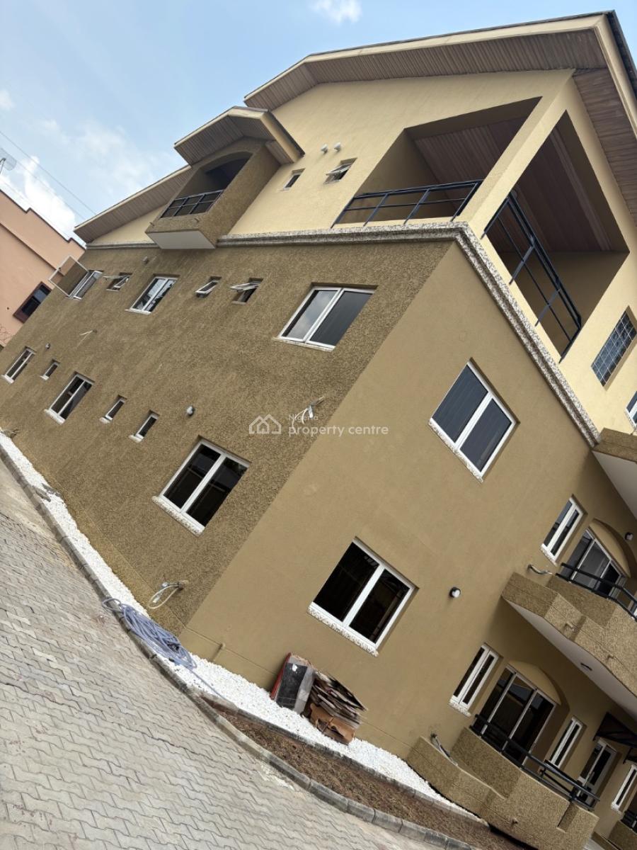 Luxury 3 Bedroom Apartment, Tokunbo Omisore Street, a Series, Lekki Phase 1, Lekki, Lagos, Flat / Apartment for Rent