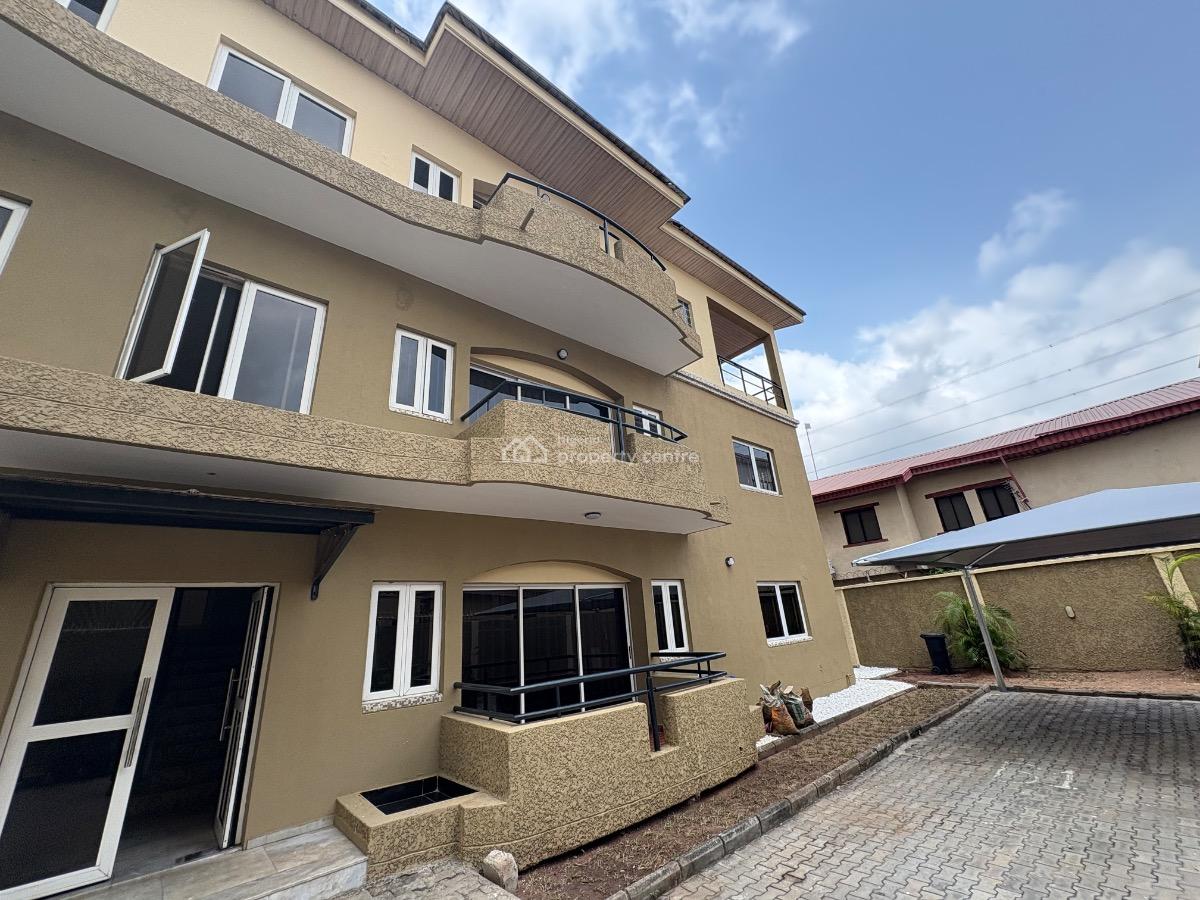 Luxury 3 Bedroom Apartment, Tokunbo Omisore Street, a Series, Lekki Phase 1, Lekki, Lagos, Flat / Apartment for Rent