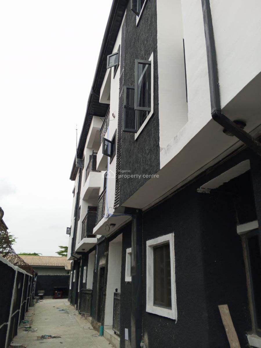 Luxury Newly Built 2 Bedroom, Canoe Axis Kudirat Way, Oke Afa, Isolo, Lagos, Flat / Apartment for Rent