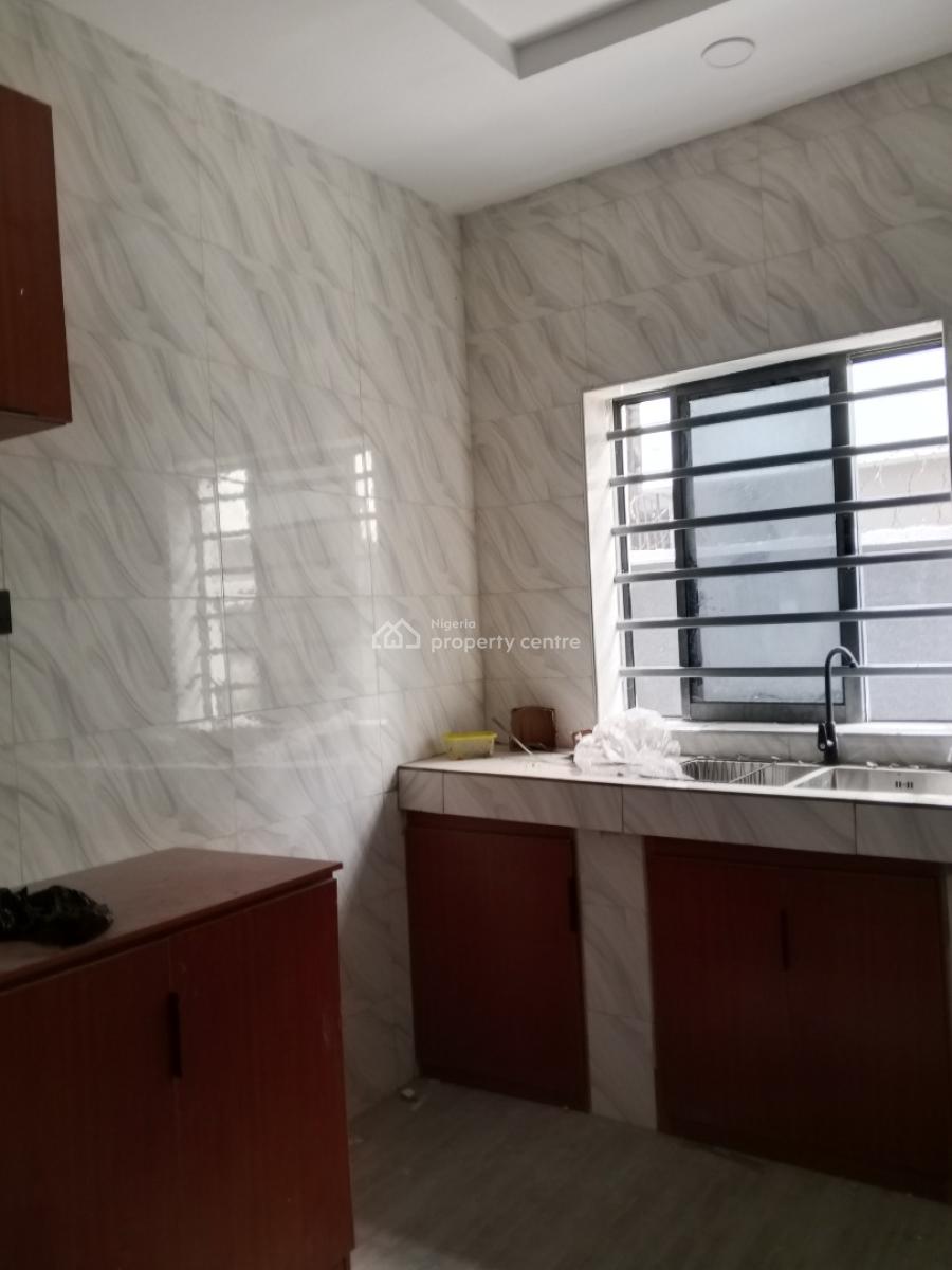 Luxury Newly Built 2 Bedroom, Canoe Axis Kudirat Way, Oke Afa, Isolo, Lagos, Flat / Apartment for Rent