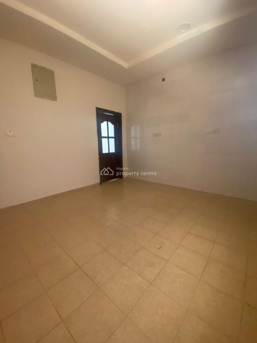 Serviced Three Bedrooms Flat, Lekki Phase 1, Lekki, Lagos, Flat / Apartment for Rent