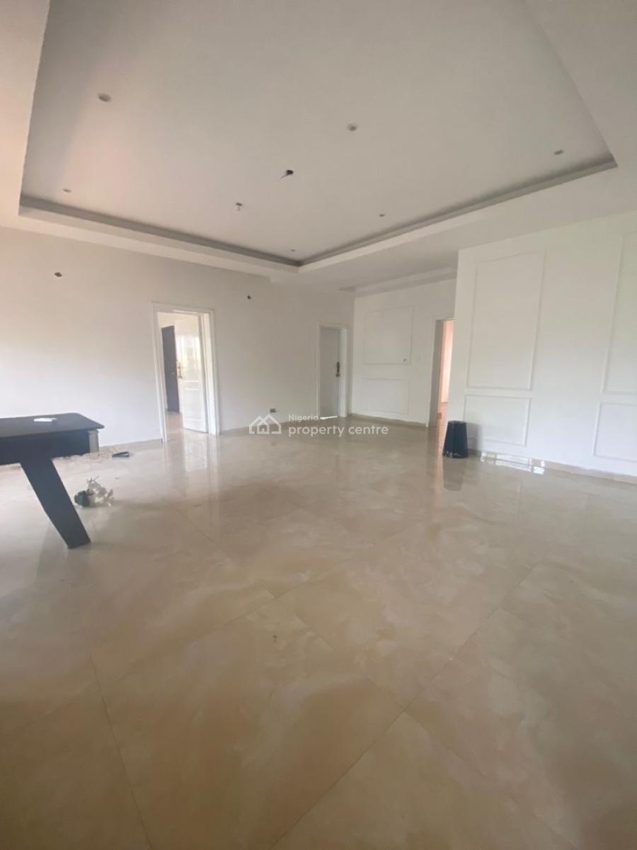 Serviced Three Bedrooms Flat, Lekki Phase 1, Lekki, Lagos, Flat / Apartment for Rent