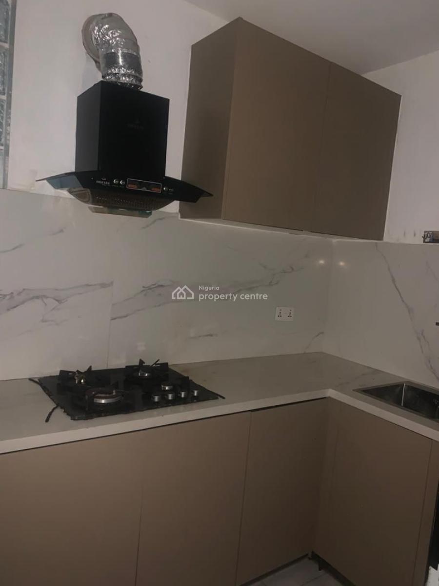 Renovated 2 Bedroom Apartment, Orchid Road, Lekki, Lagos, Flat / Apartment for Rent