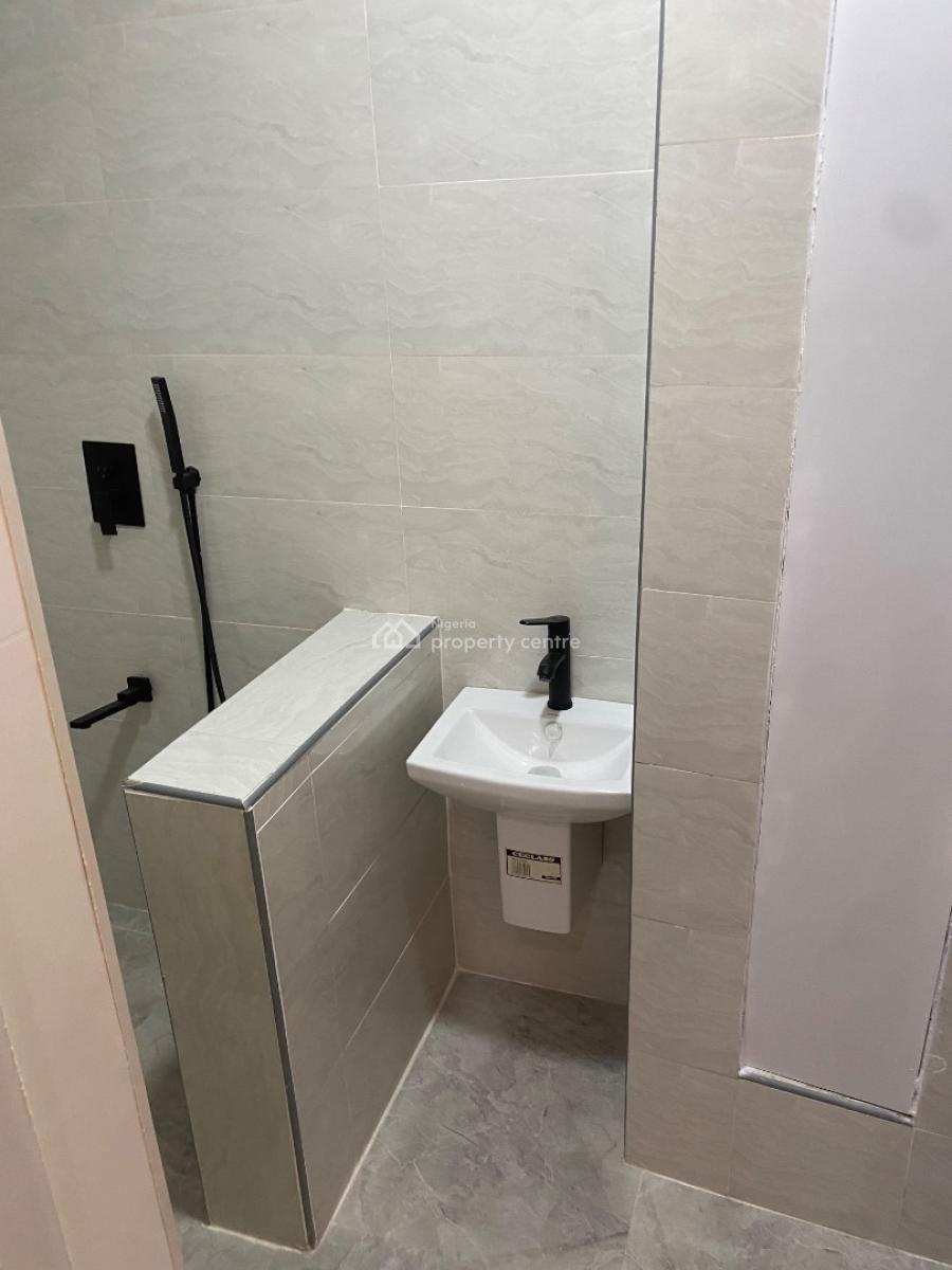 Luxury 2-bedroom Apartment + Bq, Lekki Phase 1, Lekki, Lagos, Flat / Apartment for Sale