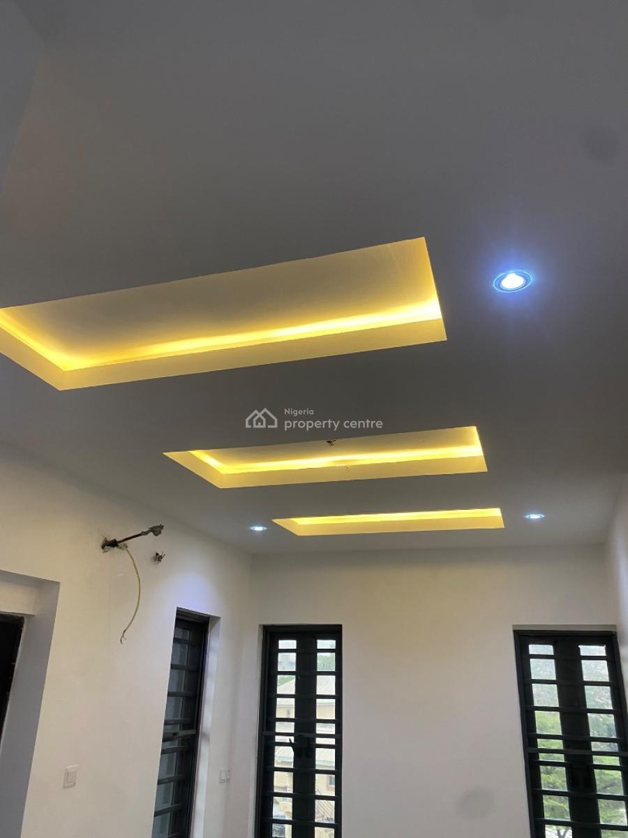 Luxury 2-bedroom Apartment + Bq, Lekki Phase 1, Lekki, Lagos, Flat / Apartment for Sale