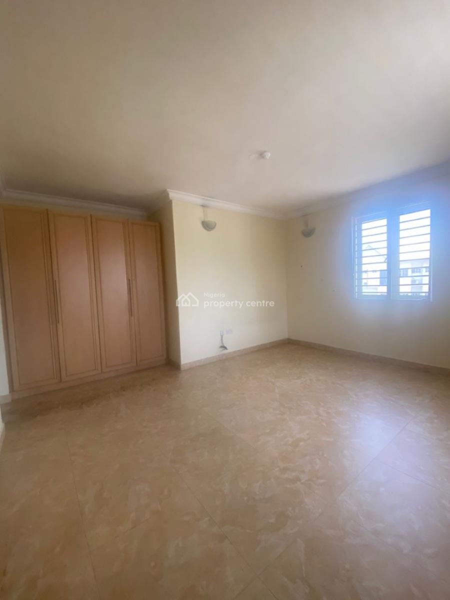 Serviced 3 Bedroom Flat with Bq, Lekki Phase 1, Lekki, Lagos, Flat / Apartment for Rent