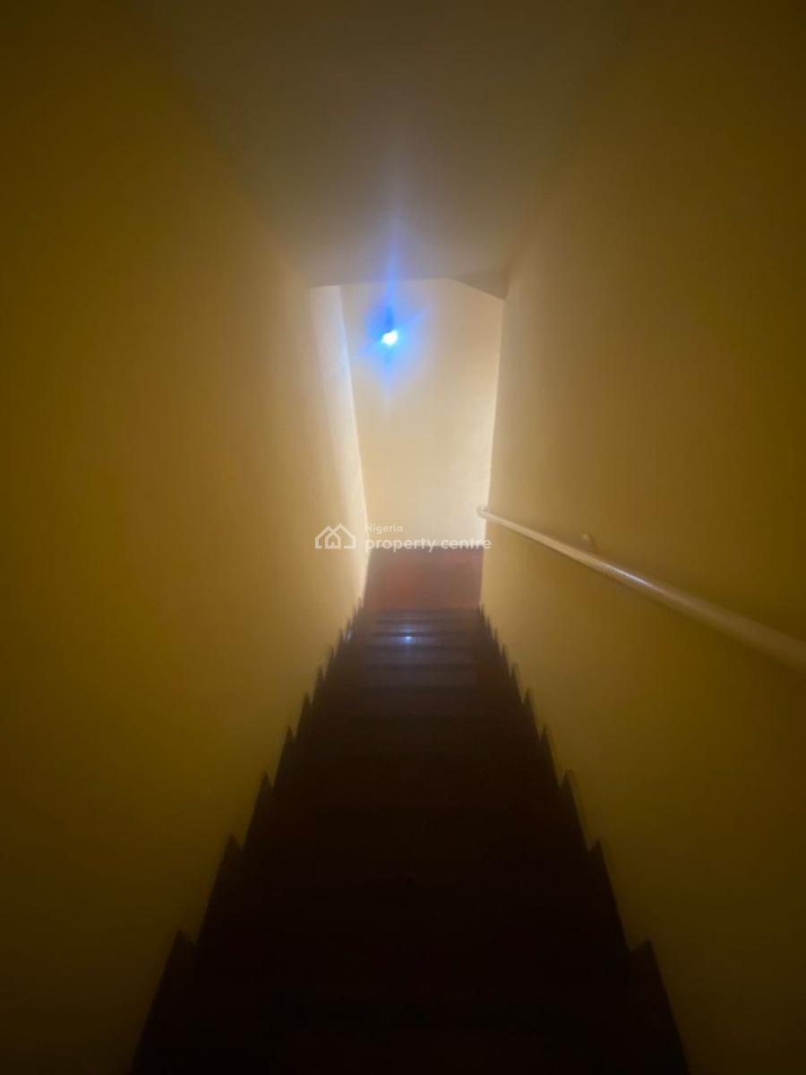 Serviced 3 Bedroom Flat with Bq, Lekki Phase 1, Lekki, Lagos, Flat / Apartment for Rent