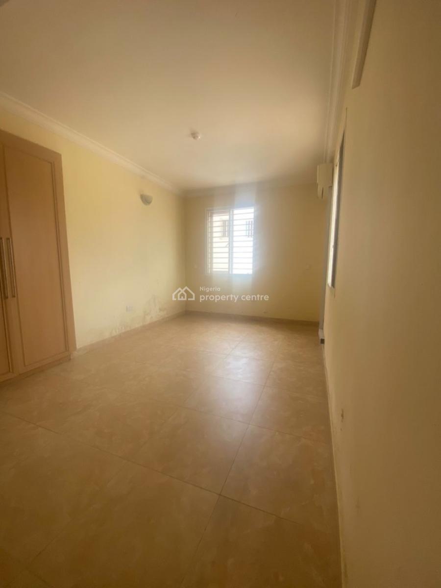Serviced 3 Bedroom Flat with Bq, Lekki Phase 1, Lekki, Lagos, Flat / Apartment for Rent