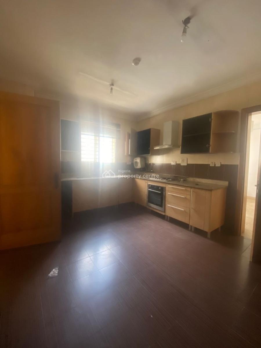 Serviced 3 Bedroom Flat with Bq, Lekki Phase 1, Lekki, Lagos, Flat / Apartment for Rent