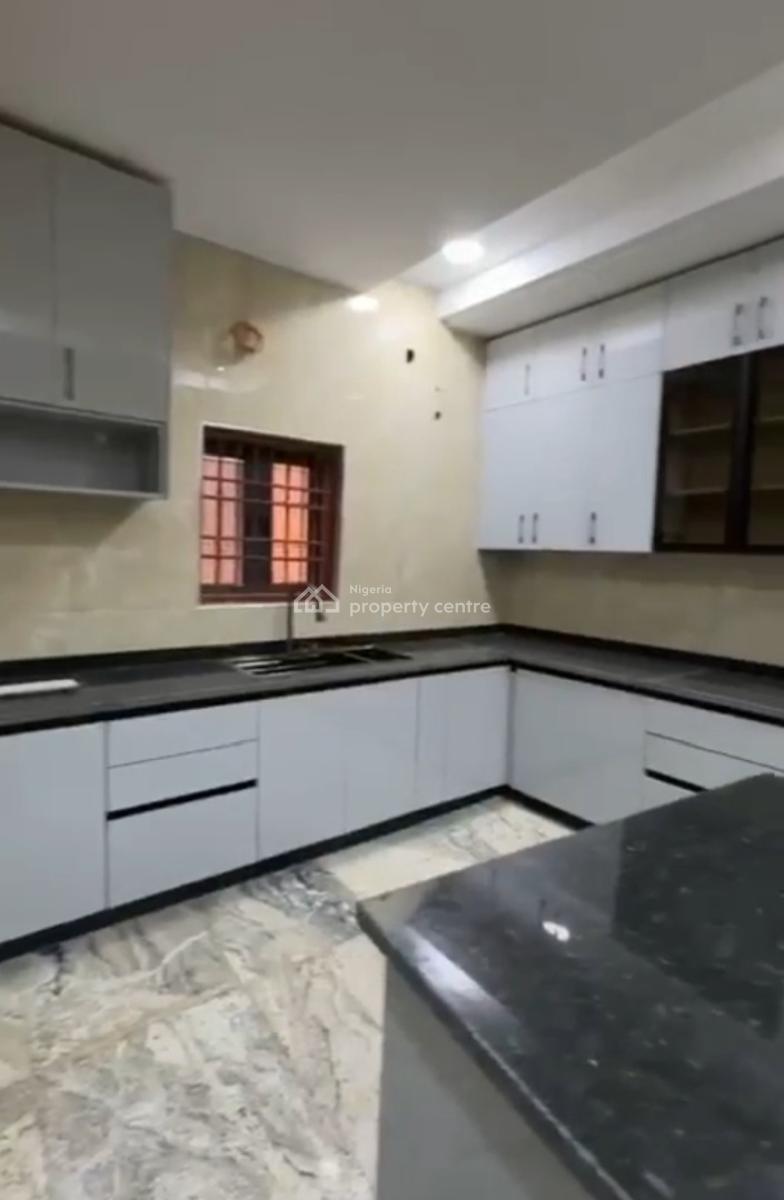 Contemporary 6 Bedroom Fully Detached Mansion, Asokoro District, Abuja, Detached Duplex for Rent