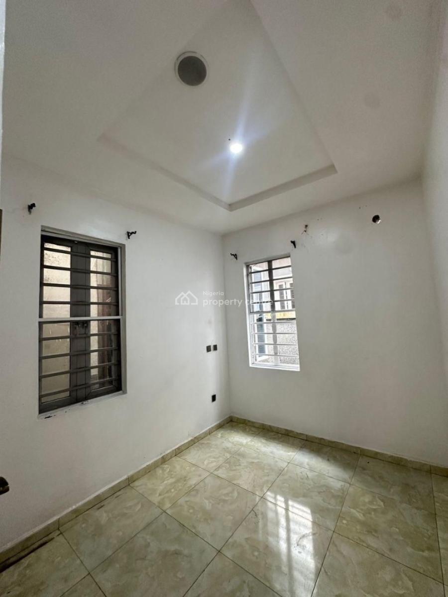 Semi Masters Upstairs, Royal Pine Estate Orchid Road, Lekki, Lagos, Self Contain (single Rooms) for Rent