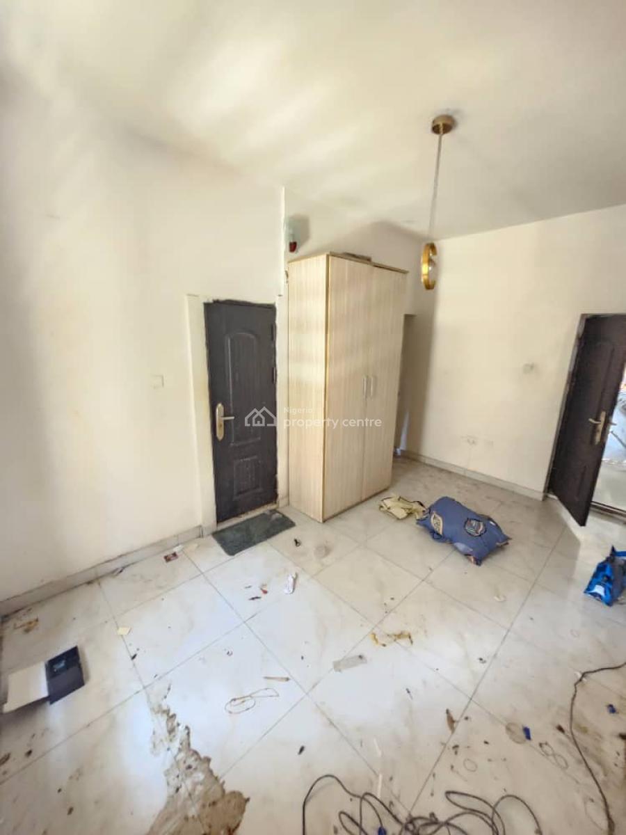 3 Bedroom Apartment.  ( Upstairs), Ikate, Lekki, Lagos, Flat / Apartment for Rent