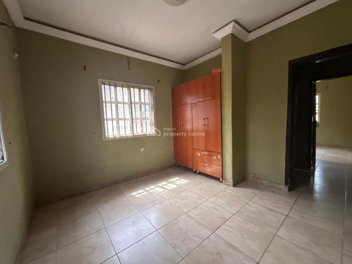3 Bedroom Apartment, Omole Phase 2, Ikeja, Lagos, Flat / Apartment for Rent