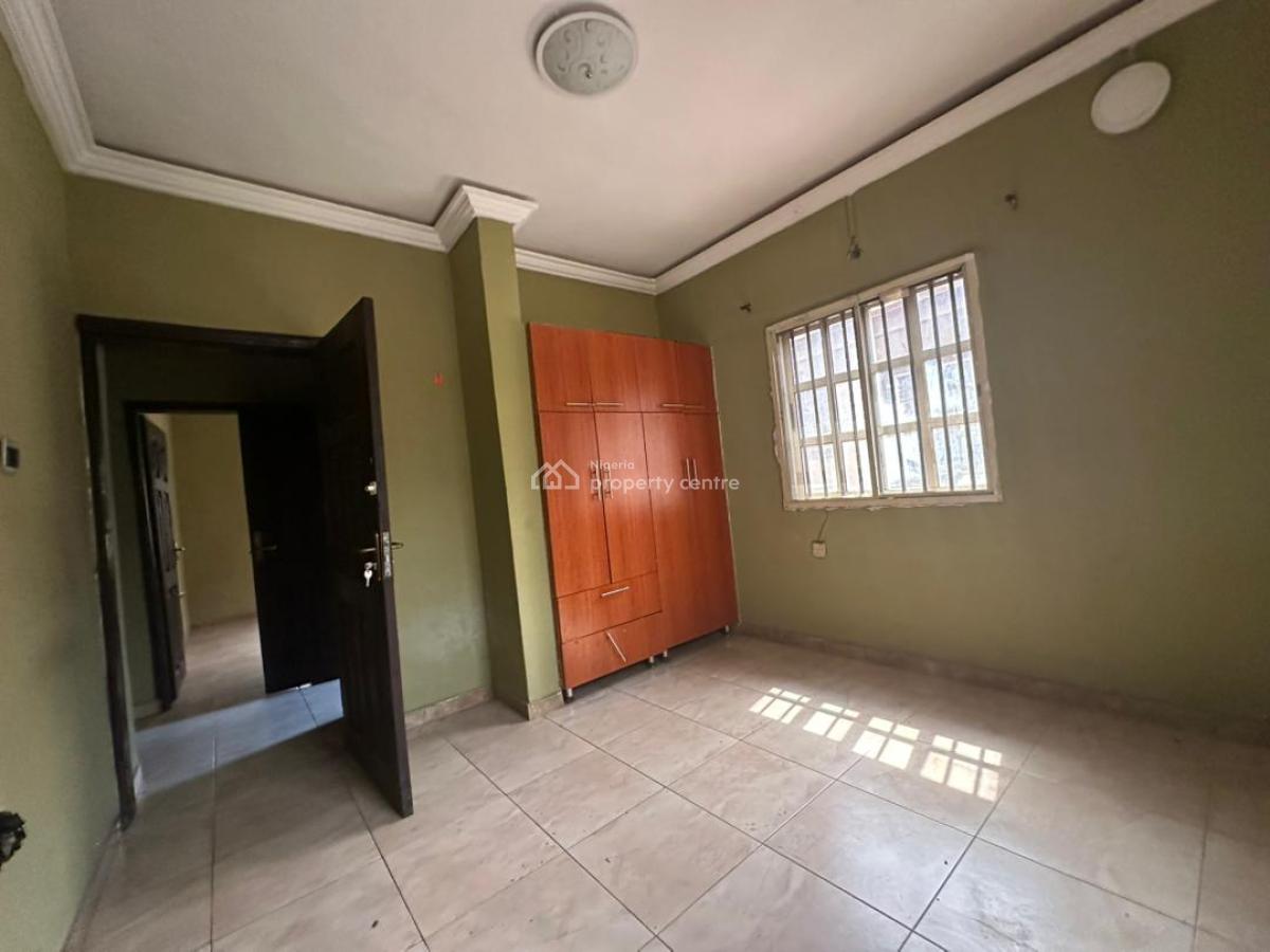3 Bedroom Apartment, Omole Phase 2, Ikeja, Lagos, Flat / Apartment for Rent