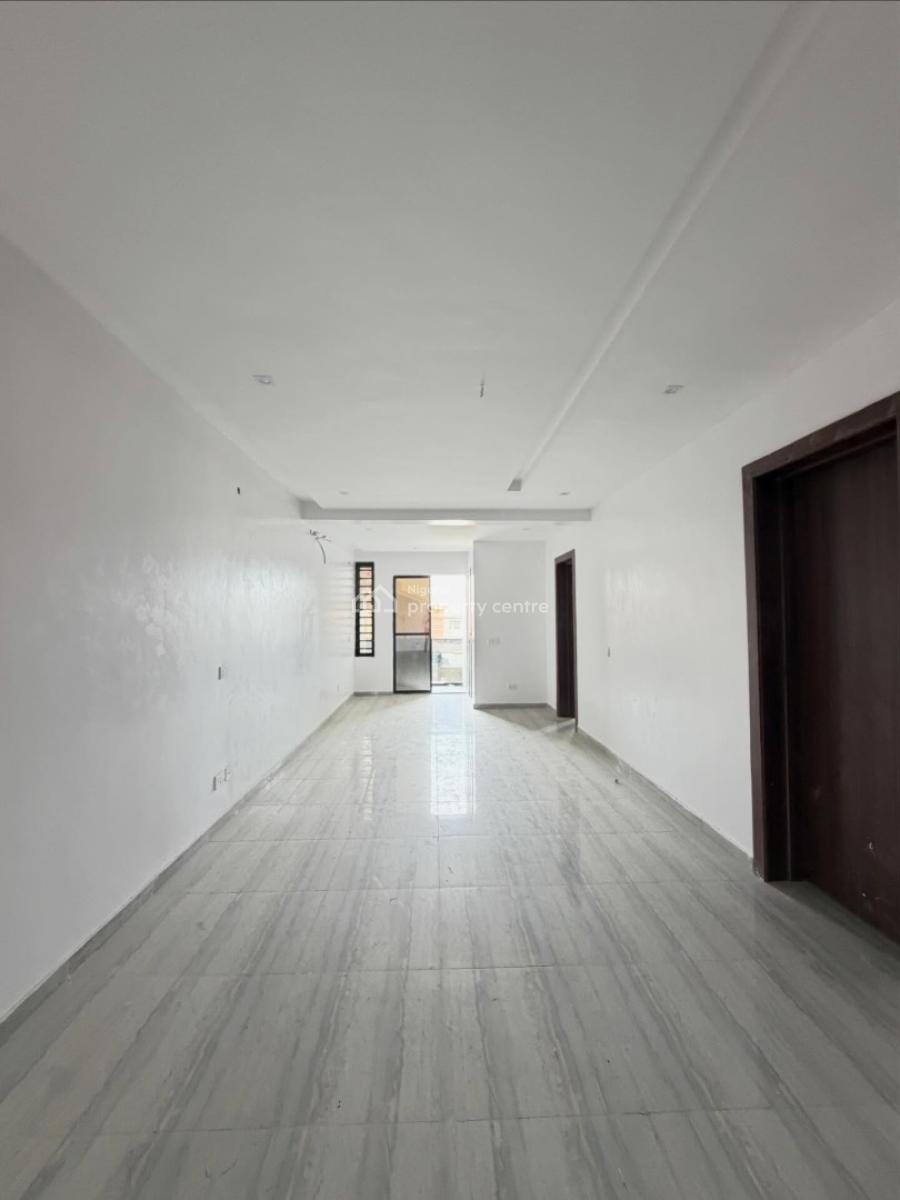 Lovely 2 Bedroom Apartment, Ologolo, Ologolo, Lekki, Lagos, Block of Flats for Sale