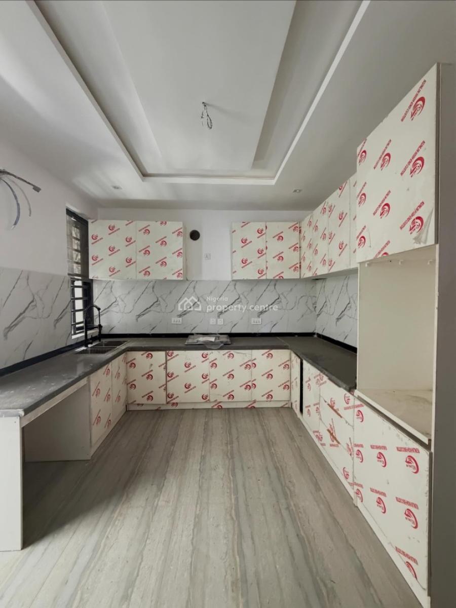 Lovely 2 Bedroom Apartment, Ologolo, Ologolo, Lekki, Lagos, Block of Flats for Sale