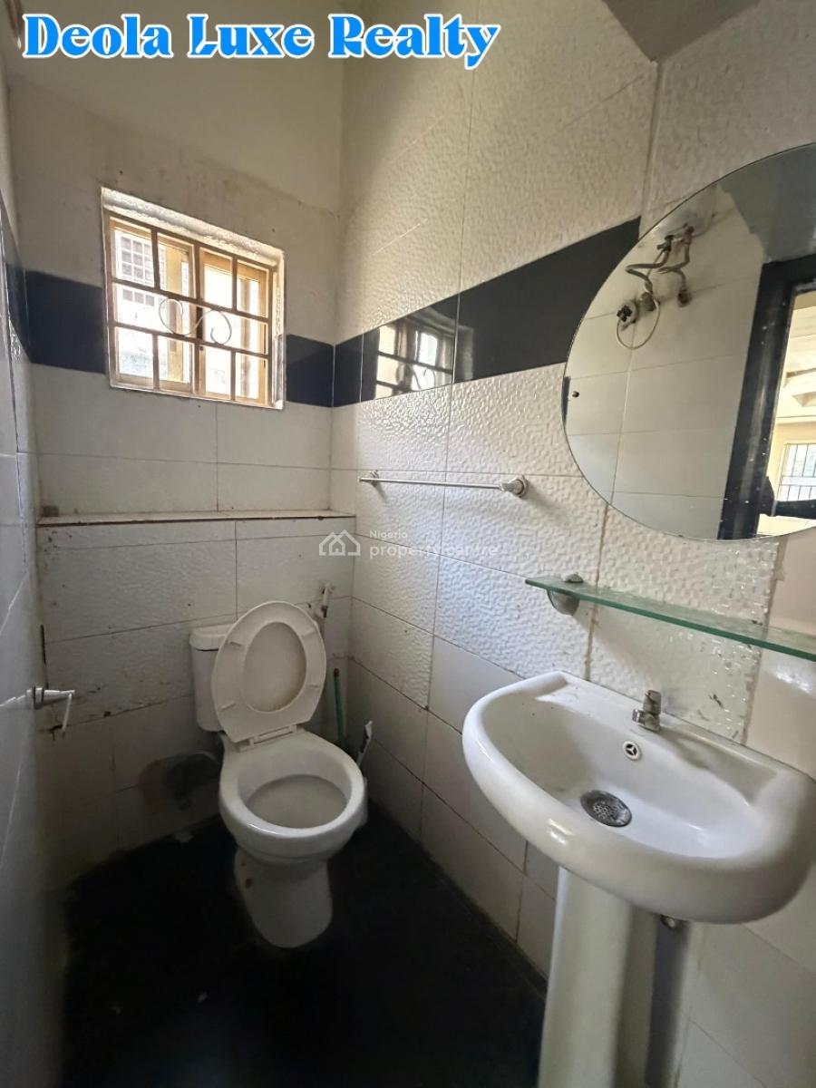 a Nice and Clean Fully Serviced Studio Apartment, Off Admiralty Way, Lekki Phase 1, Lekki, Lagos, Self Contain (single Rooms) for Rent