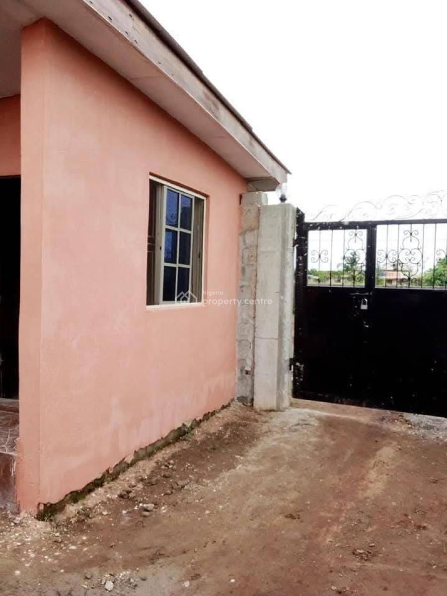 a Roomself Contained, Agunfoye Off Bayeku Road, Igbogbo, Ikorodu, Lagos, Self Contain (single Rooms) for Rent