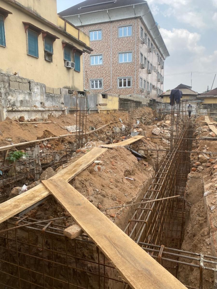 Luxury One and Two Bedroom Lease, Sabo Yaba, Yaba, Lagos, House for Sale