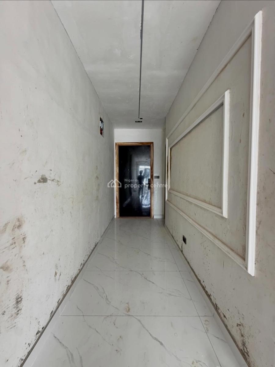 Lovely 2 Bedroom Apartment with Swimming Pool and Bq, Lekki Phase 1, Lekki, Lagos, Block of Flats for Sale