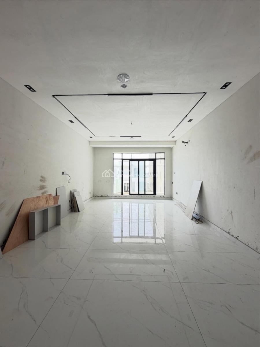 Lovely 2 Bedroom Apartment with Swimming Pool and Bq, Lekki Phase 1, Lekki, Lagos, Block of Flats for Sale