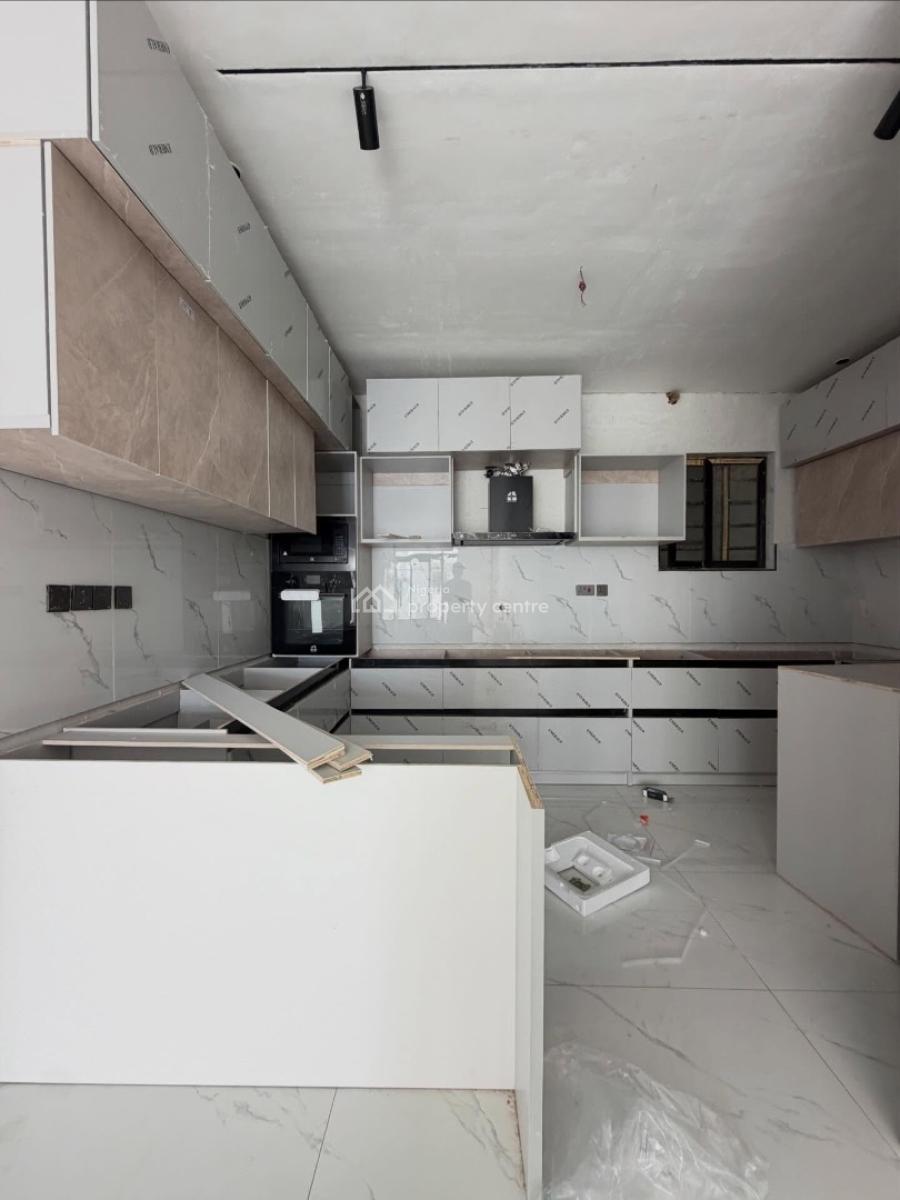 Lovely 2 Bedroom Apartment with Swimming Pool and Bq, Lekki Phase 1, Lekki, Lagos, Block of Flats for Sale