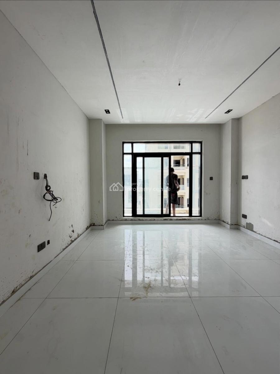 Lovely 2 Bedroom Apartment with Swimming Pool and Bq, Lekki Phase 1, Lekki, Lagos, Block of Flats for Sale