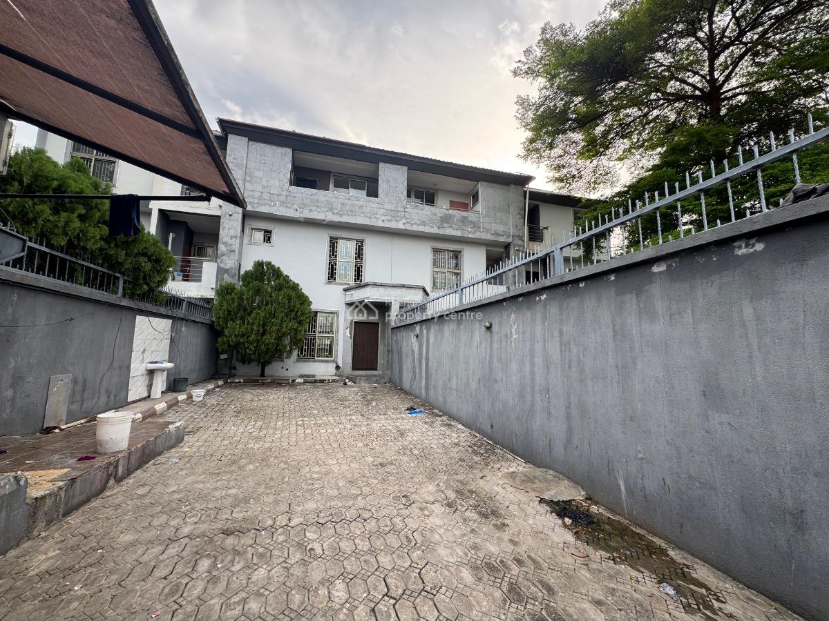 Self Serviced 5 Bedroom Semi Detached Duplex with a Bq, Lekki Phase 1 Off Admiralty Way., Lekki Phase 1, Lekki, Lagos, Semi-detached Duplex for Rent