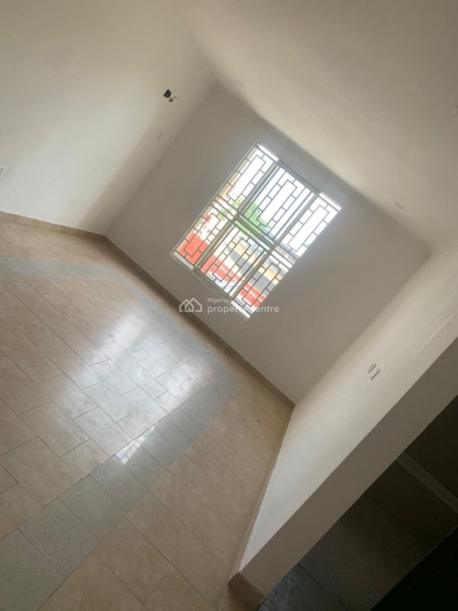 Self Serviced 5 Bedroom Semi Detached Duplex with a Bq, Lekki Phase 1 Off Admiralty Way., Lekki Phase 1, Lekki, Lagos, Semi-detached Duplex for Rent