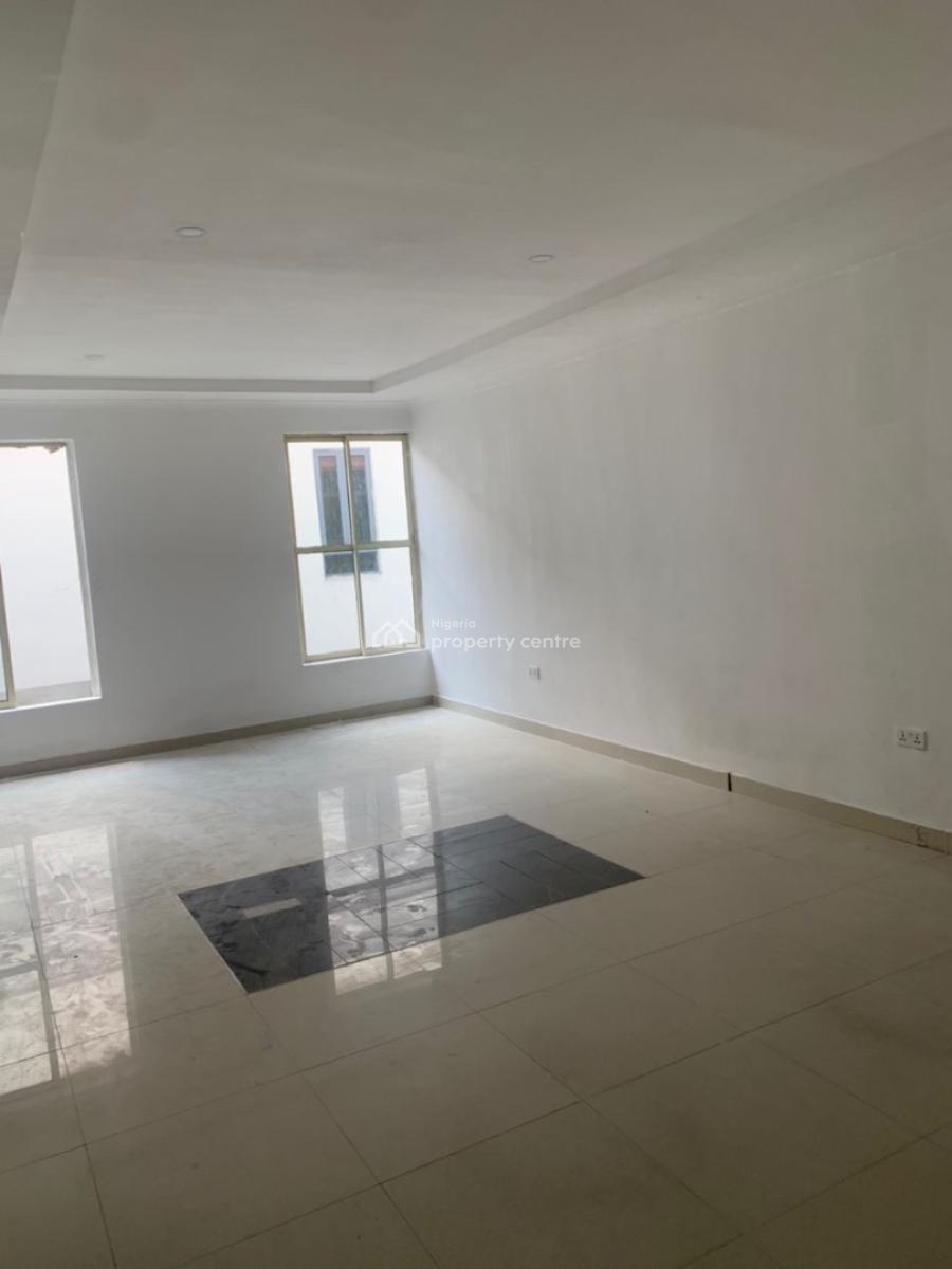 Self Serviced 5 Bedroom Semi Detached Duplex with a Bq, Lekki Phase 1 Off Admiralty Way., Lekki Phase 1, Lekki, Lagos, Semi-detached Duplex for Rent