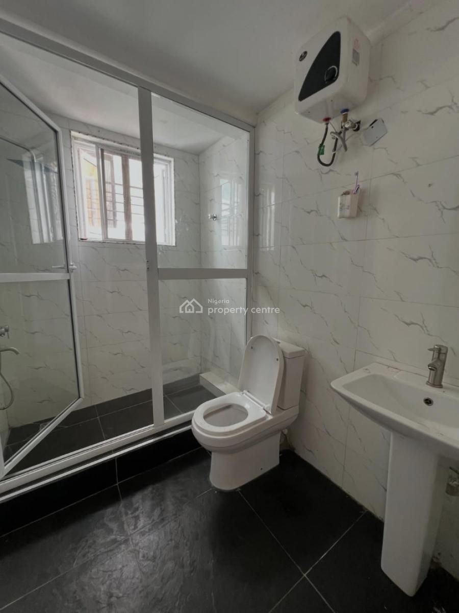 Executive Standard 3 Bedroom Flat, Freedom Way, Lekki, Lagos, Flat / Apartment for Rent