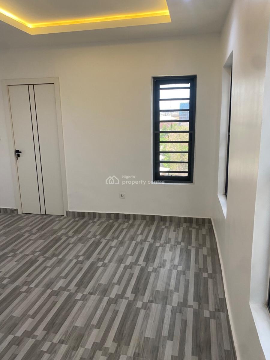 Luxury 3 Bedroom Maisonette with Bq, Pool, Gym & Elevator, Lekki Phase 1, Lekki, Lagos, Flat / Apartment for Sale