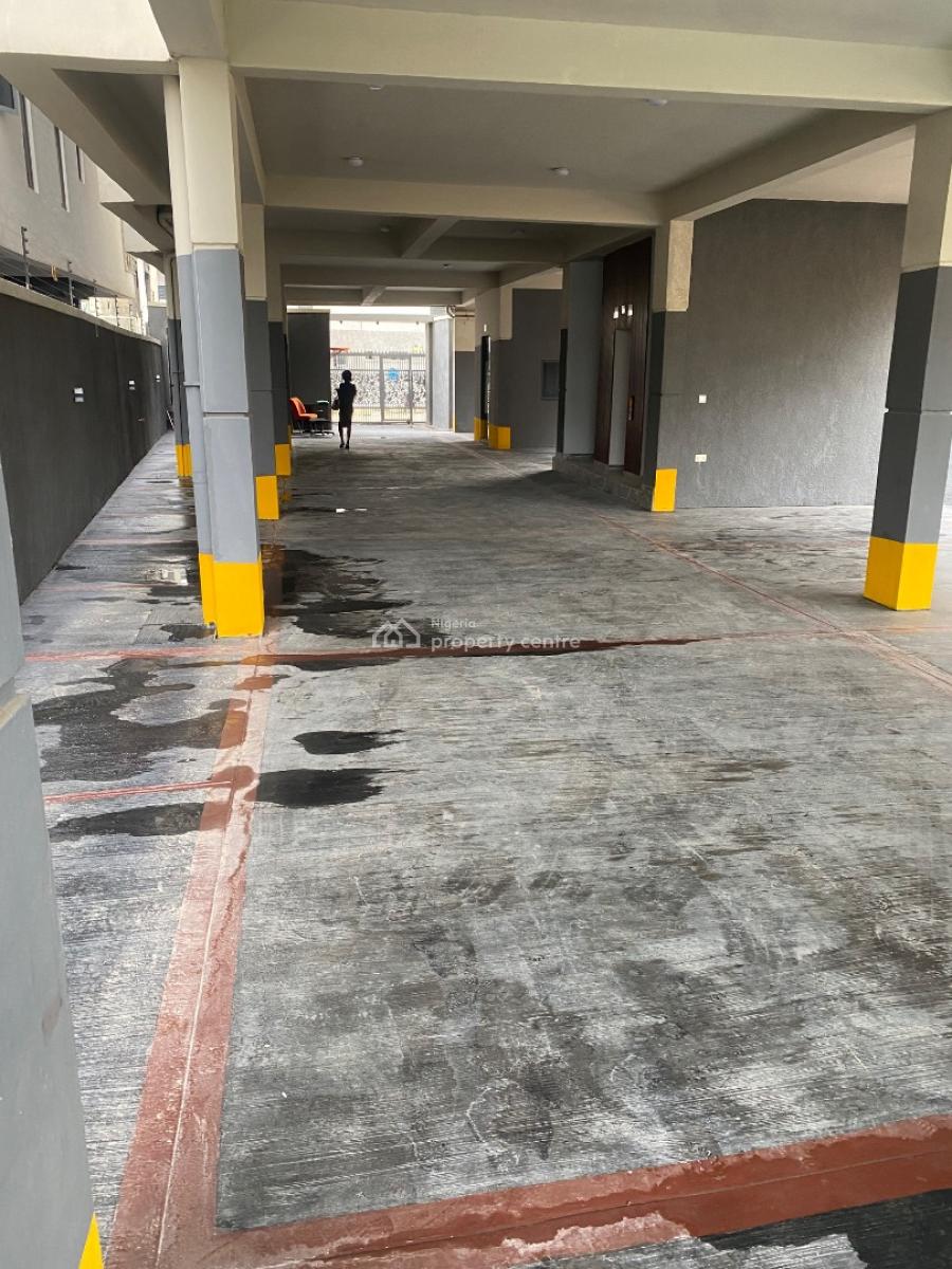 Luxury 3 Bedroom Maisonette with Bq, Pool, Gym & Elevator, Lekki Phase 1, Lekki, Lagos, Flat / Apartment for Sale