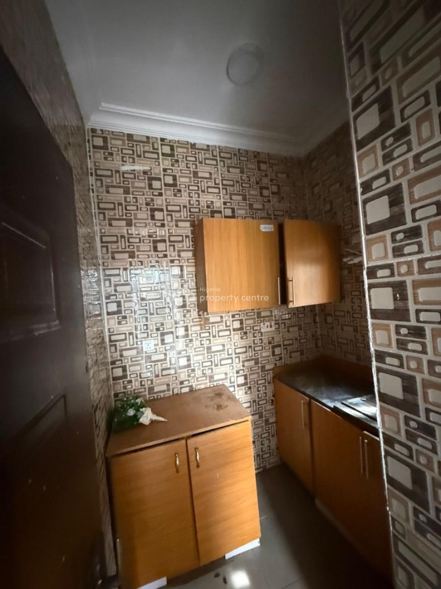 a Very Clean and Well Secured Mini Flat, Lekki Phase 1, Lekki, Lagos, Mini Flat (room and Parlour) for Rent