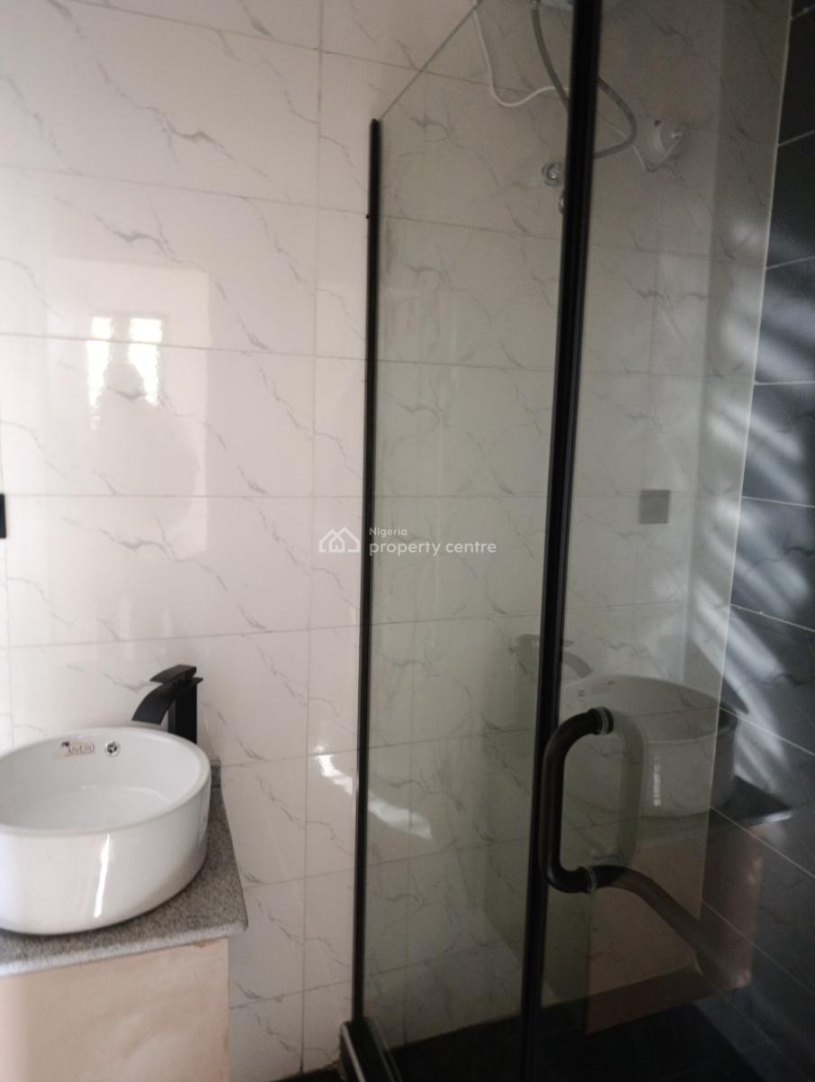 Modern 2 Bedroom Apartment in a Secured and Gated Estate, Lekron Estate,, New Bodija, Ibadan, Oyo, Semi-detached Bungalow for Sale