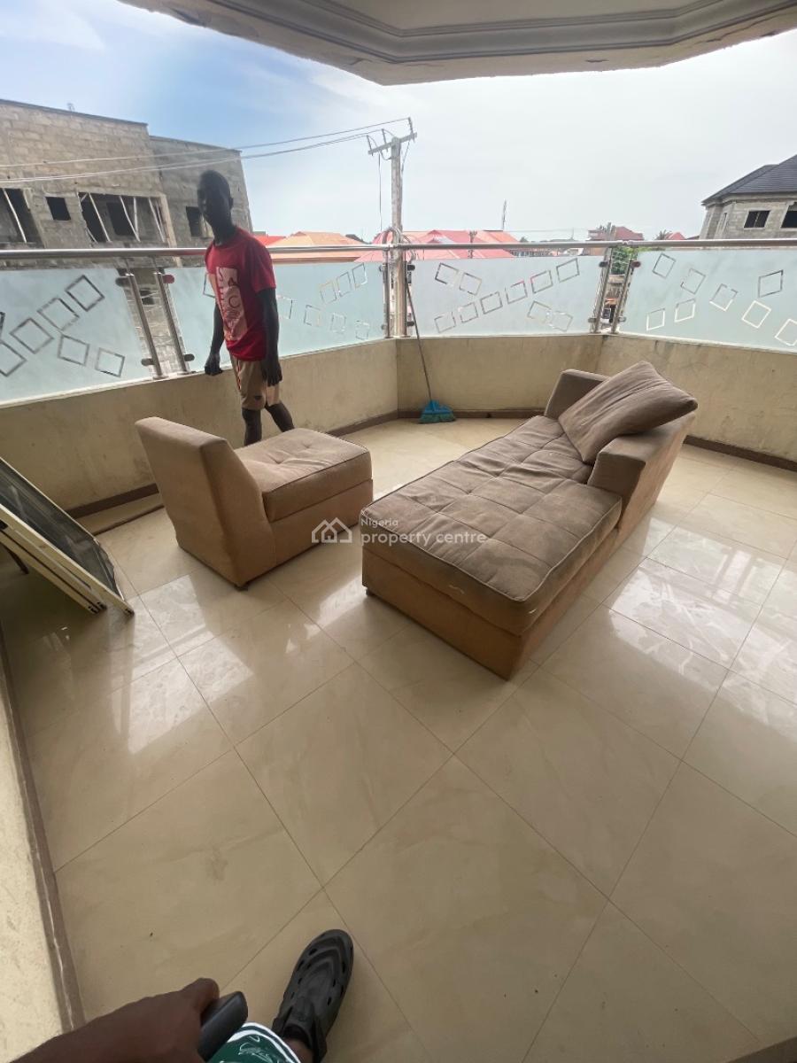 Direct Listing Upstairs 3 Bed Close to Gate Nice Balcony, Badore, Badore, Ajah, Lagos, House for Rent