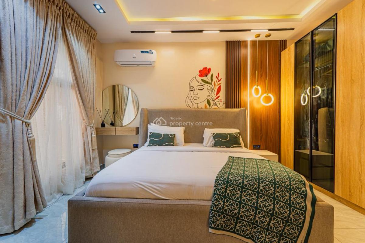 Luxury 2 Bedroom Apartment with Housekeeping and Snooker Board, Balcony,ps5,bath Tub, Pool, Lekki Phase 1, Lekki, Lagos, Flat / Apartment Short Let