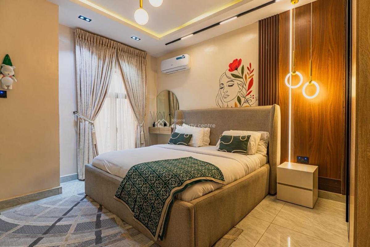 Luxury 2 Bedroom Apartment with Housekeeping and Snooker Board, Balcony,ps5,bath Tub, Pool, Lekki Phase 1, Lekki, Lagos, Flat / Apartment Short Let