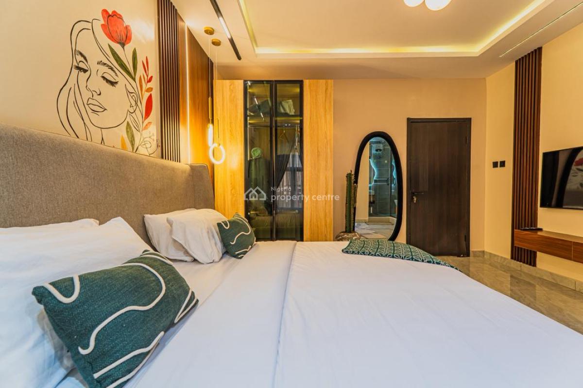 Luxury 2 Bedroom Apartment with Housekeeping and Snooker Board, Balcony,ps5,bath Tub, Pool, Lekki Phase 1, Lekki, Lagos, Flat / Apartment Short Let