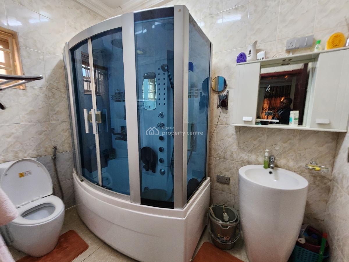 Very Spacious and Beautiful 3 Bedroom Detached Bungalow with 2 Bedroom, Valencia Garden Estate, Galadimawa, Abuja, Detached Bungalow for Rent