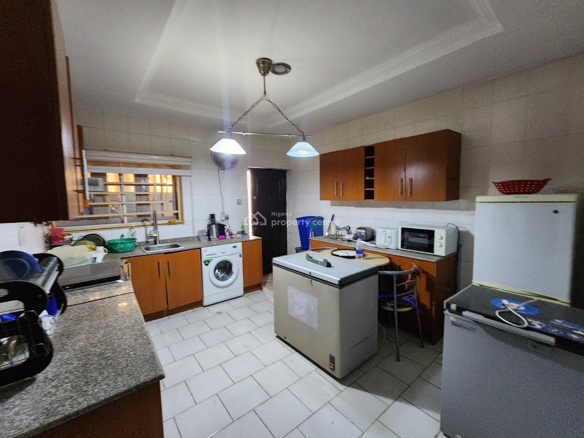 Very Spacious and Beautiful 3 Bedroom Detached Bungalow with 2 Bedroom, Valencia Garden Estate, Galadimawa, Abuja, Detached Bungalow for Rent