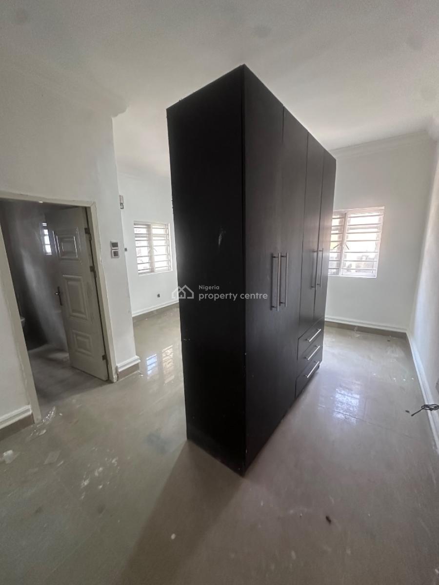 Massive 3 Bedroom Flat, No2 Oceanbreeze Estate, Commercial Purposes, Ologolo, Lekki, Lagos, Flat / Apartment for Rent