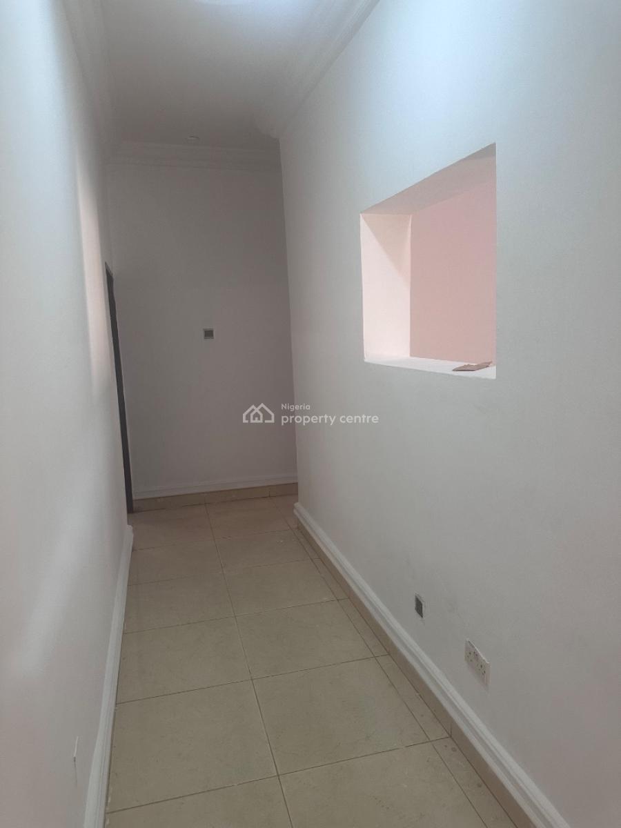 Massive 3 Bedroom Flat, No2 Oceanbreeze Estate, Commercial Purposes, Ologolo, Lekki, Lagos, Flat / Apartment for Rent