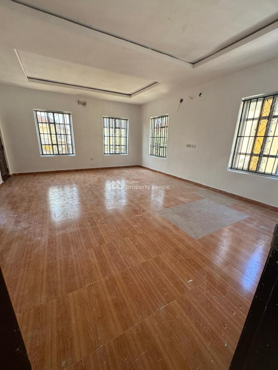 Spacious 1bedroom Miniflat (upstairs) with Balcony, Chevron Bera Estate, Lekki, Lagos, Mini Flat (room and Parlour) for Rent