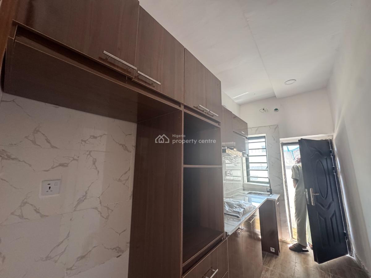 Luxury 3bedroom Terrace with Luxury Finishes, Ilaje, Ikota, Lekki, Lagos, Terraced Duplex for Sale