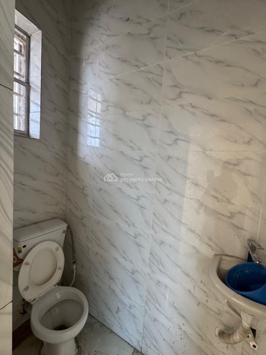 Self Contain Bq, Before Dominos, Agungi, Lekki, Lagos, Self Contain (single Rooms) for Rent