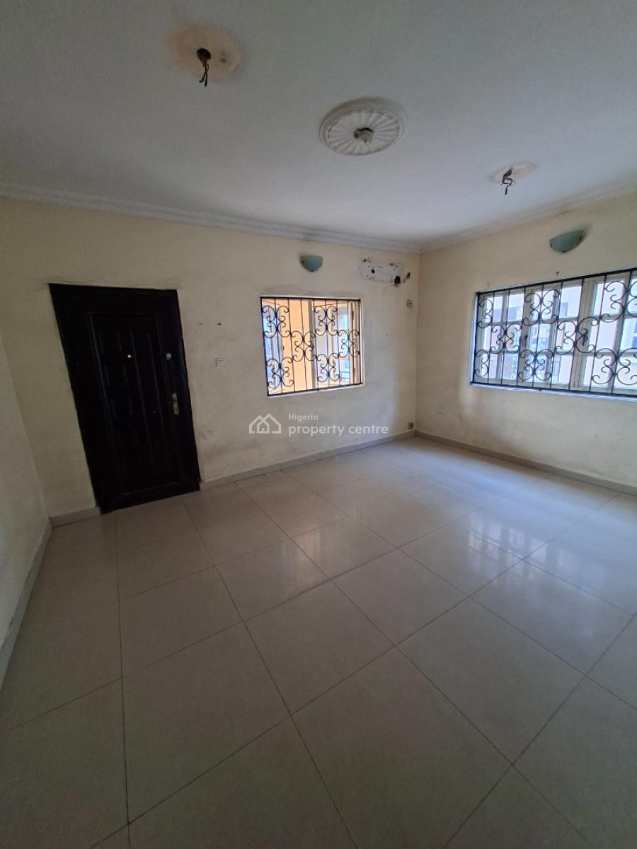 Commercial 6bedroom Duplex with Bq, Lekki Phase 1 By Rhzÿ, Lekki Phase 1, Lekki, Lagos, Hotel / Guest House for Rent