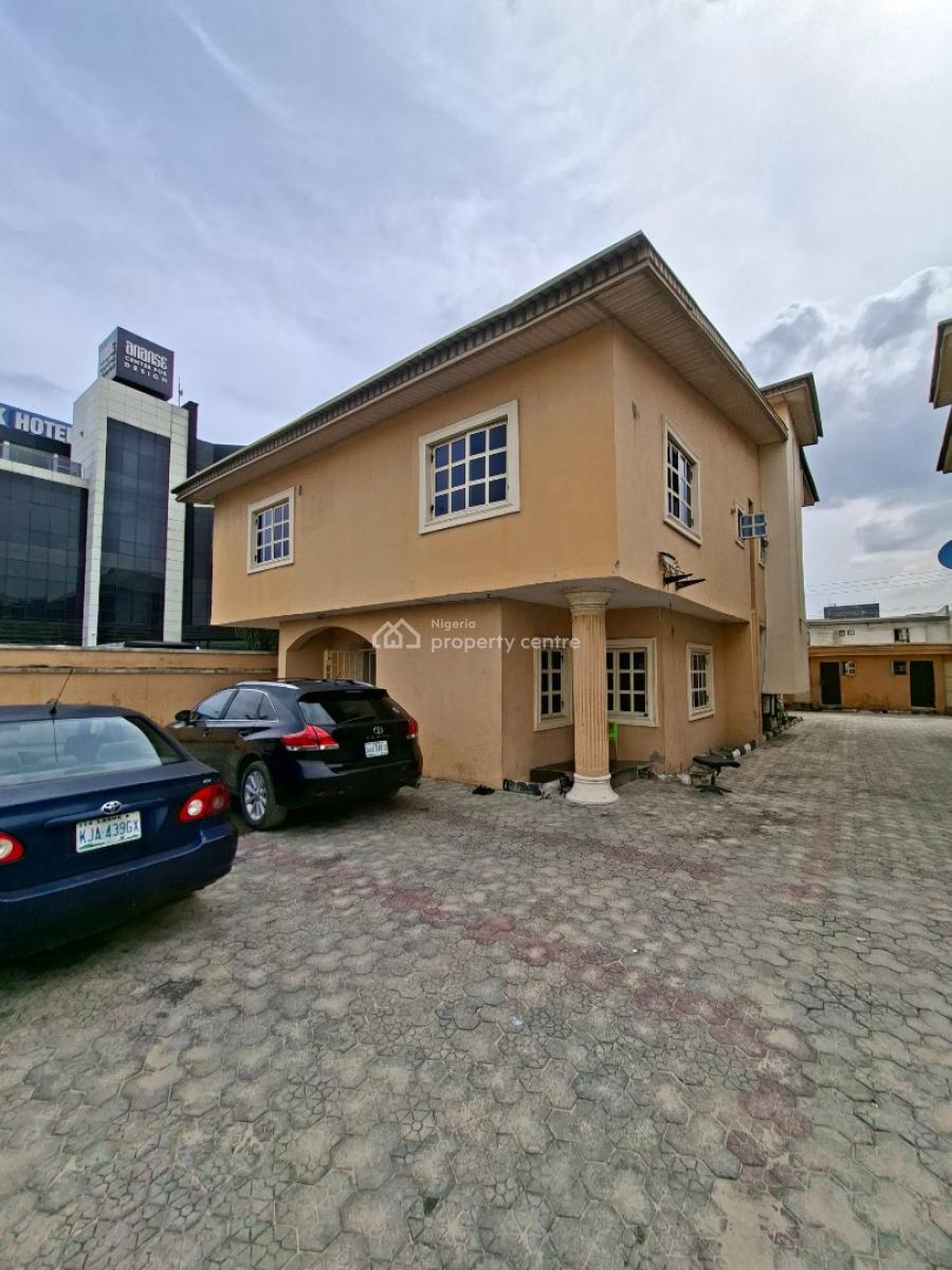 Commercial 6bedroom Duplex with Bq, Lekki Phase 1 By Rhzÿ, Lekki Phase 1, Lekki, Lagos, Hotel / Guest House for Rent