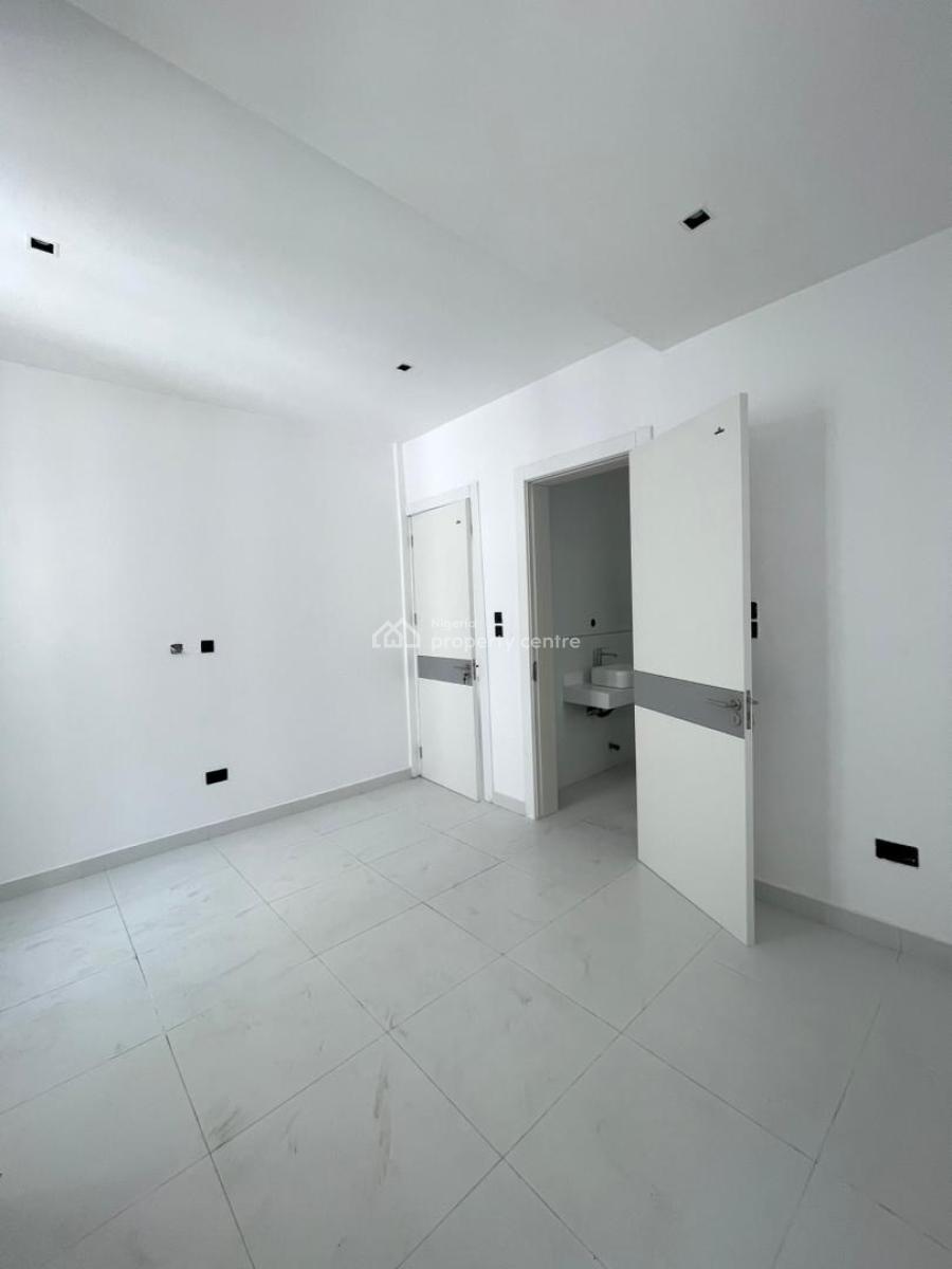 Brand New  Beautiful Built 2&3 Bedroom Apartment Very Spacious, Ikate Lekki Lagos State, Lekki, Lagos, Block of Flats for Sale