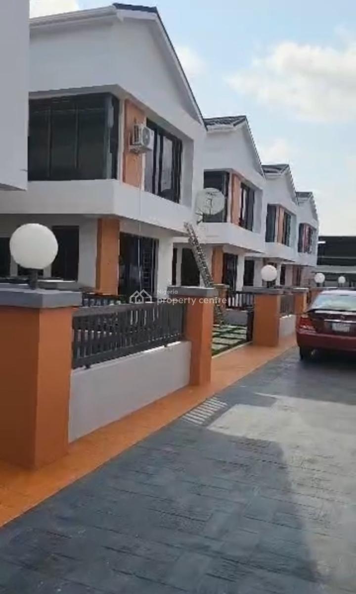 Tastefully Finished 3 Bedrooms Fully Detached Duplex + Bq, Off Eric Moore Road, Eric Moore, Surulere, Lagos, Detached Duplex for Sale
